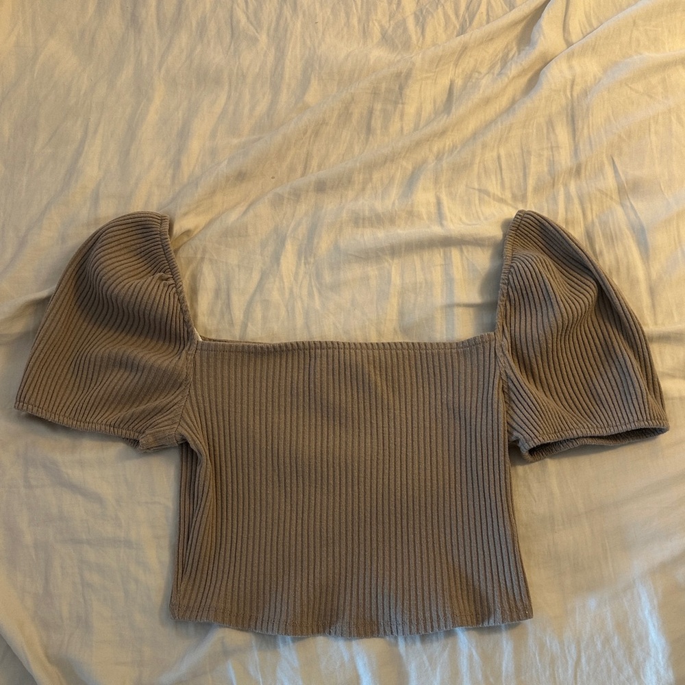 Ribbed Puff Sleeve Top - Brown